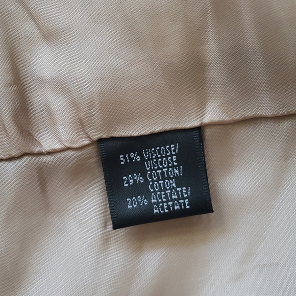 Lafayette 148 New York cropped blazer size 10 - Picture 3 of 8